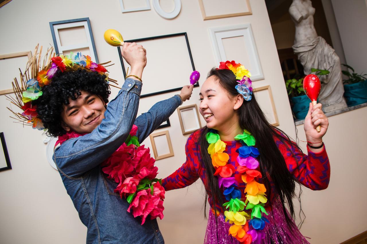 Interhouse Almaty Pansiyon Dış mekan fotoğraf