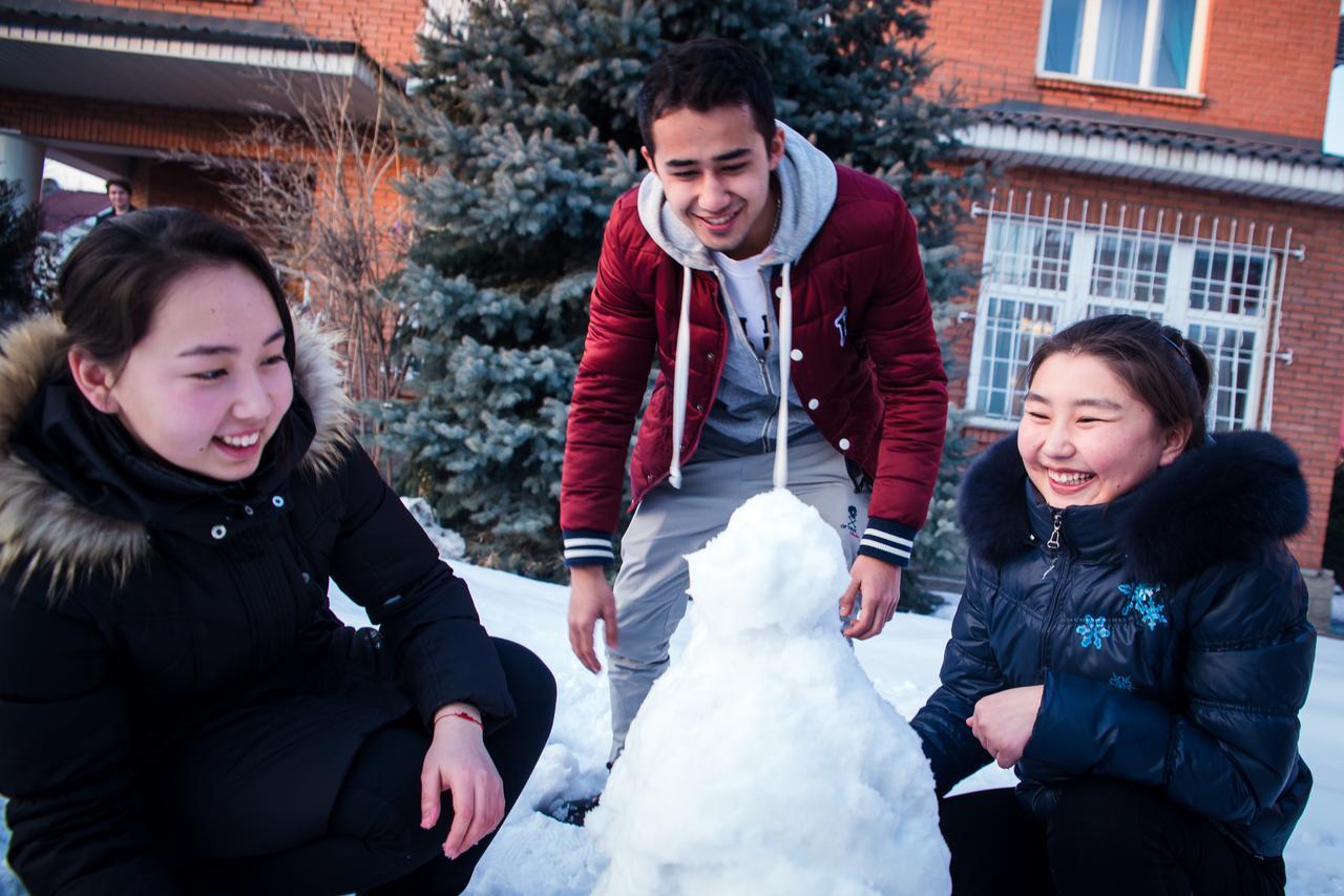 Interhouse Almaty Pansiyon Dış mekan fotoğraf