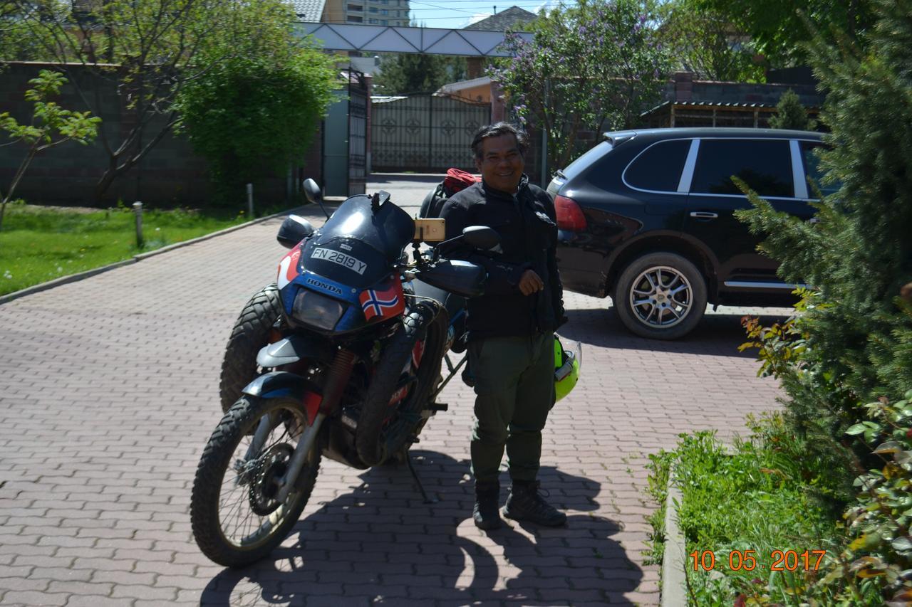 Interhouse Almaty Pansiyon Dış mekan fotoğraf