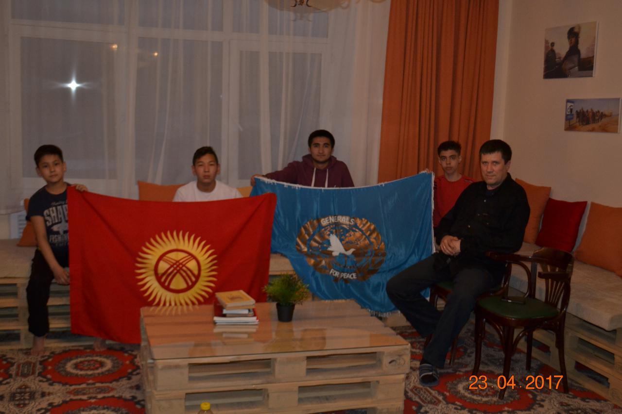 Interhouse Almaty Pansiyon Dış mekan fotoğraf